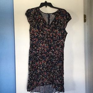 HOT NEW DEAL$ 4/25 Pretty navy faux wrap dress